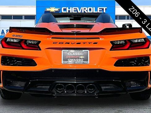 Used 2023 Chevrolet Corvette Z06 RWD image 6