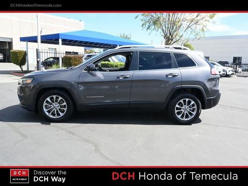 Used 2019 Jeep Cherokee Latitude Plus image 4