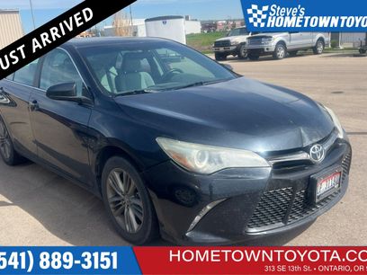 Used 2016 Toyota Camry SE w/ Moonroof Package