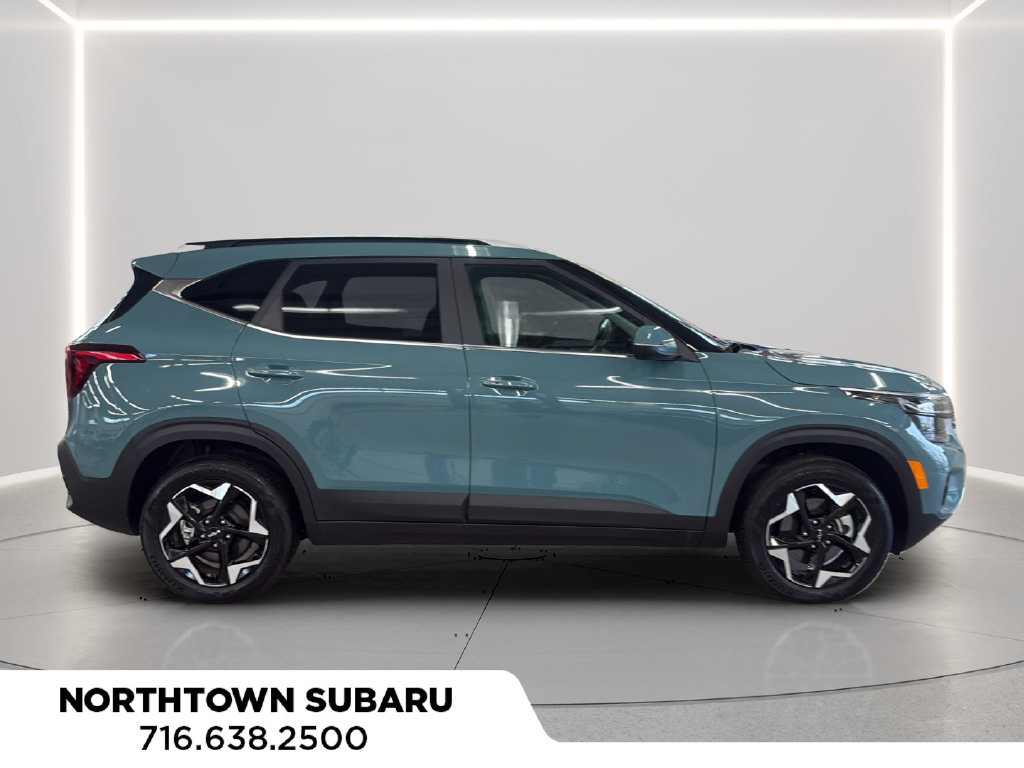 Used 2025 Kia Seltos EX AWD/4WD image 6