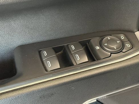 Used 2023 Chevrolet Silverado 1500 LT AWD/4WD image 14