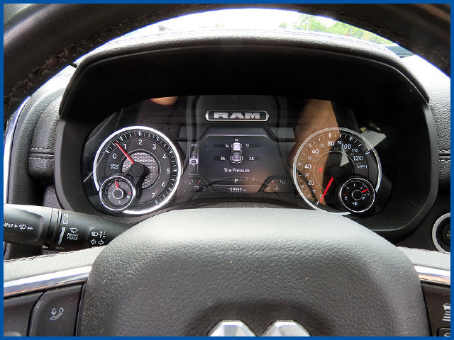 Used 2025 RAM 1500 Laramie w/ Sport Appearance Package AWD/4WD image 15
