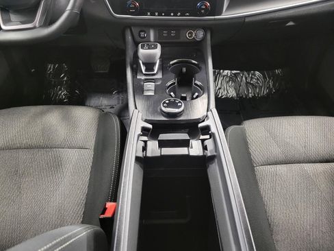 Used 2025 Nissan Rogue SV image 18