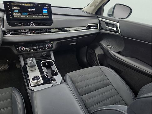 Used 2025 Mitsubishi Outlander SE AWD/4WD image 13