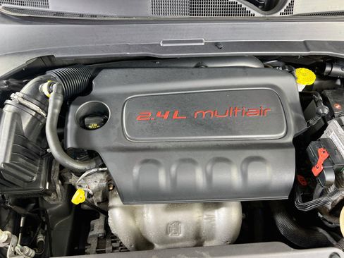 Used 2022 Jeep Compass Limited w/ Elite Group AWD/4WD image 29