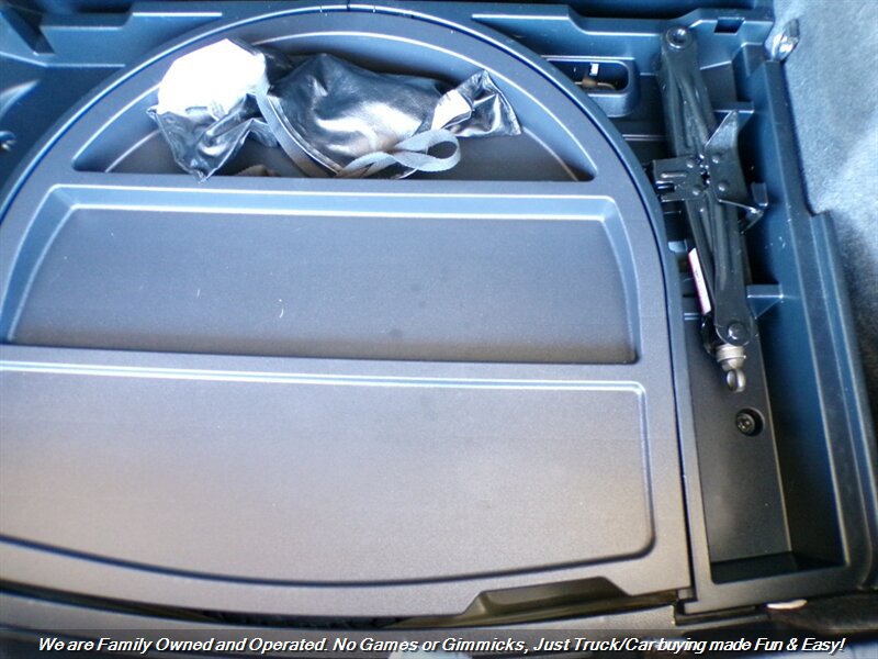 Used 2017 Toyota Corolla iM w/ Carpet Mat Package FWD image 39
