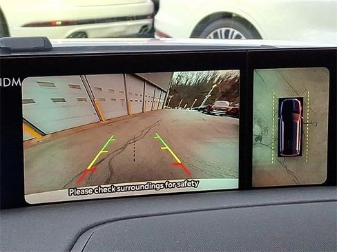 Used 2025 Lincoln Navigator Reserve image 19