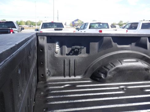 Used 2017 Ford F350 Lariat w/ Chrome Package image 7