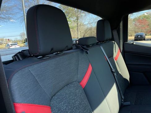 Used 2023 Chevrolet Colorado Z71 w/ Z71 Convenience Package 2 image 36