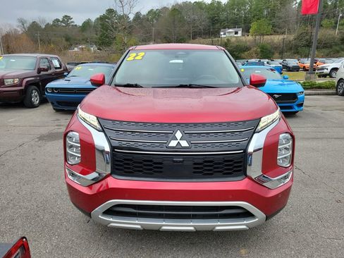 Used 2022 Mitsubishi Outlander SE image 8