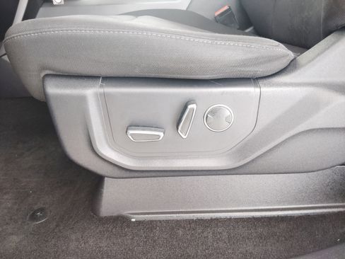 Used 2018 Ford F150 XLT w/ Equipment Group 302A Luxury image 12