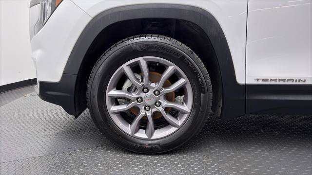 Used 2024 GMC Terrain SLT AWD/4WD image 34