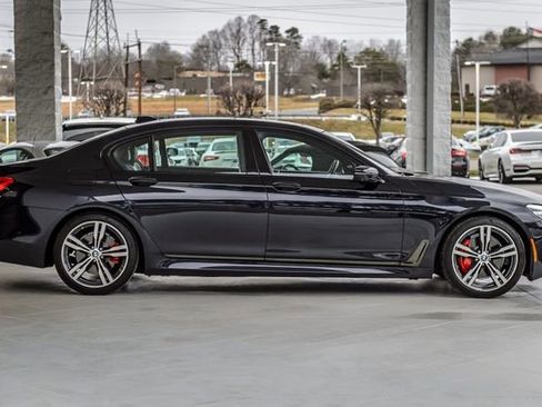 Used 2019 BMW 740i w/ Executive Package image 57