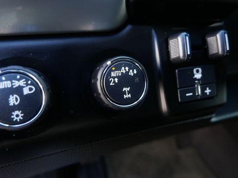 Used 2020 Chevrolet Tahoe Premier image 18