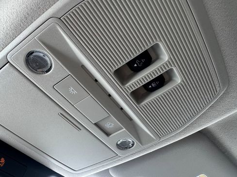 New 2025 Nissan Kicks SR w/ SR Premium Package image 15