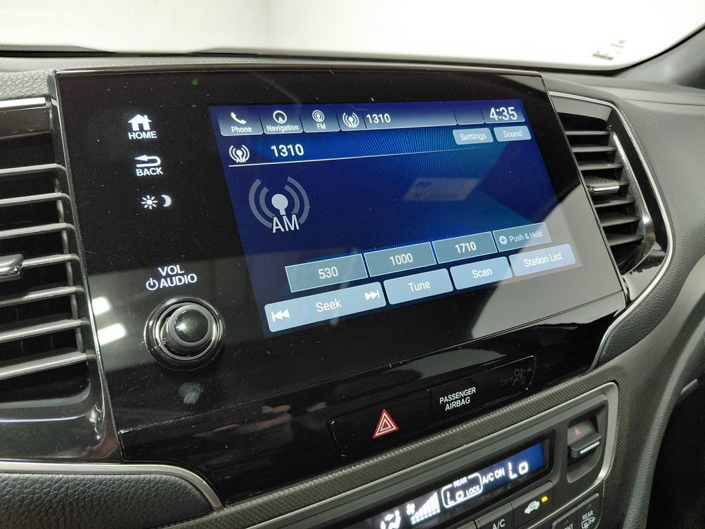 Used 2022 Honda Pilot TrailSport image 39