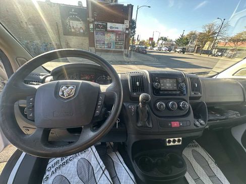 Used 2019 RAM ProMaster 2500 w/ Interior Convenience Group image 19