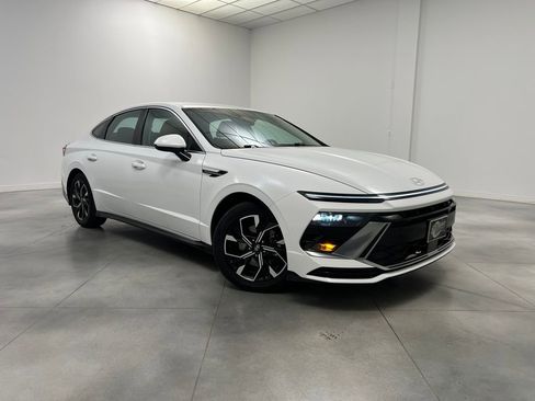 Used 2024 Hyundai Sonata SEL image 1