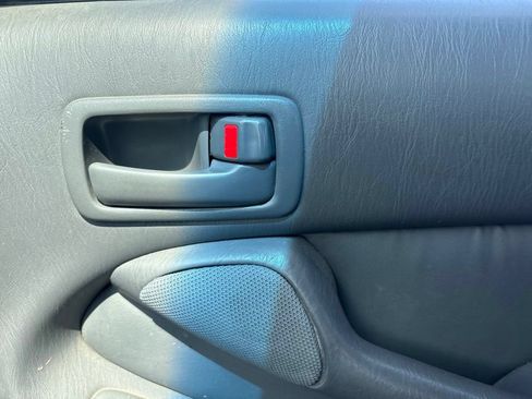 Used 1994 Toyota Camry XLE FWD image 17