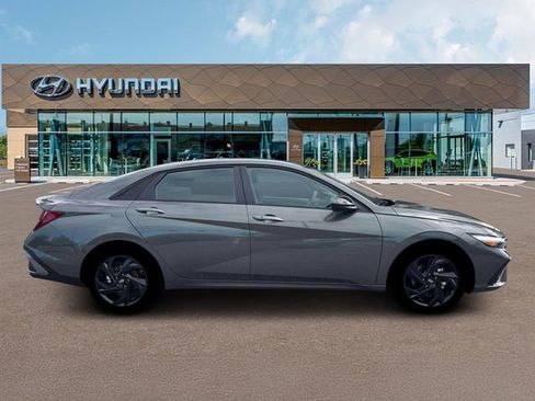 New 2026 Hyundai Elantra Sport FWD image 9