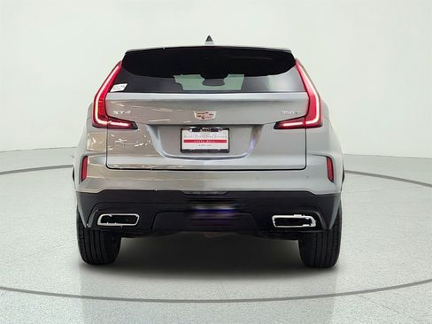 Used 2024 Cadillac XT4 Premium Luxury AWD/4WD image 6