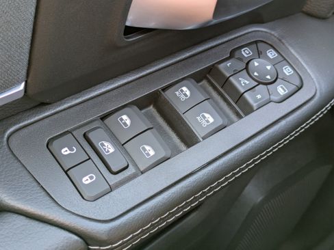 New 2026 RAM 2500 Big Horn AWD/4WD image 35