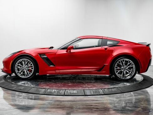 Used 2016 Chevrolet Corvette Z06 w/ 2LZ Preferred Equipment Group image 11
