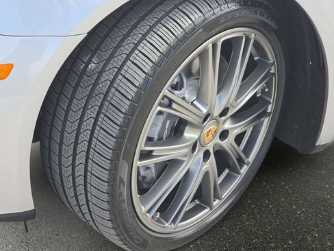 Used 2021 Porsche Panamera image 36