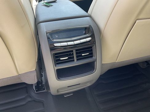 Used 2023 Cadillac XT5 Premium Luxury AWD/4WD image 16