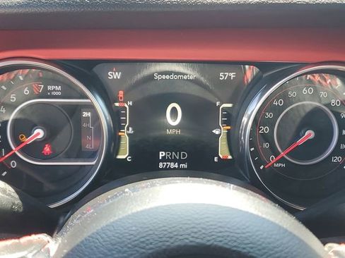 Used 2021 Jeep Gladiator Rubicon w/ Trailer Tow Package AWD/4WD image 15