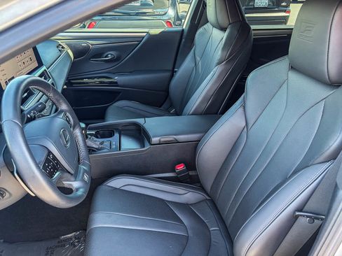 Used 2024 Lexus ES 300h F Sport w/ Accessory Package (Z1) image 17