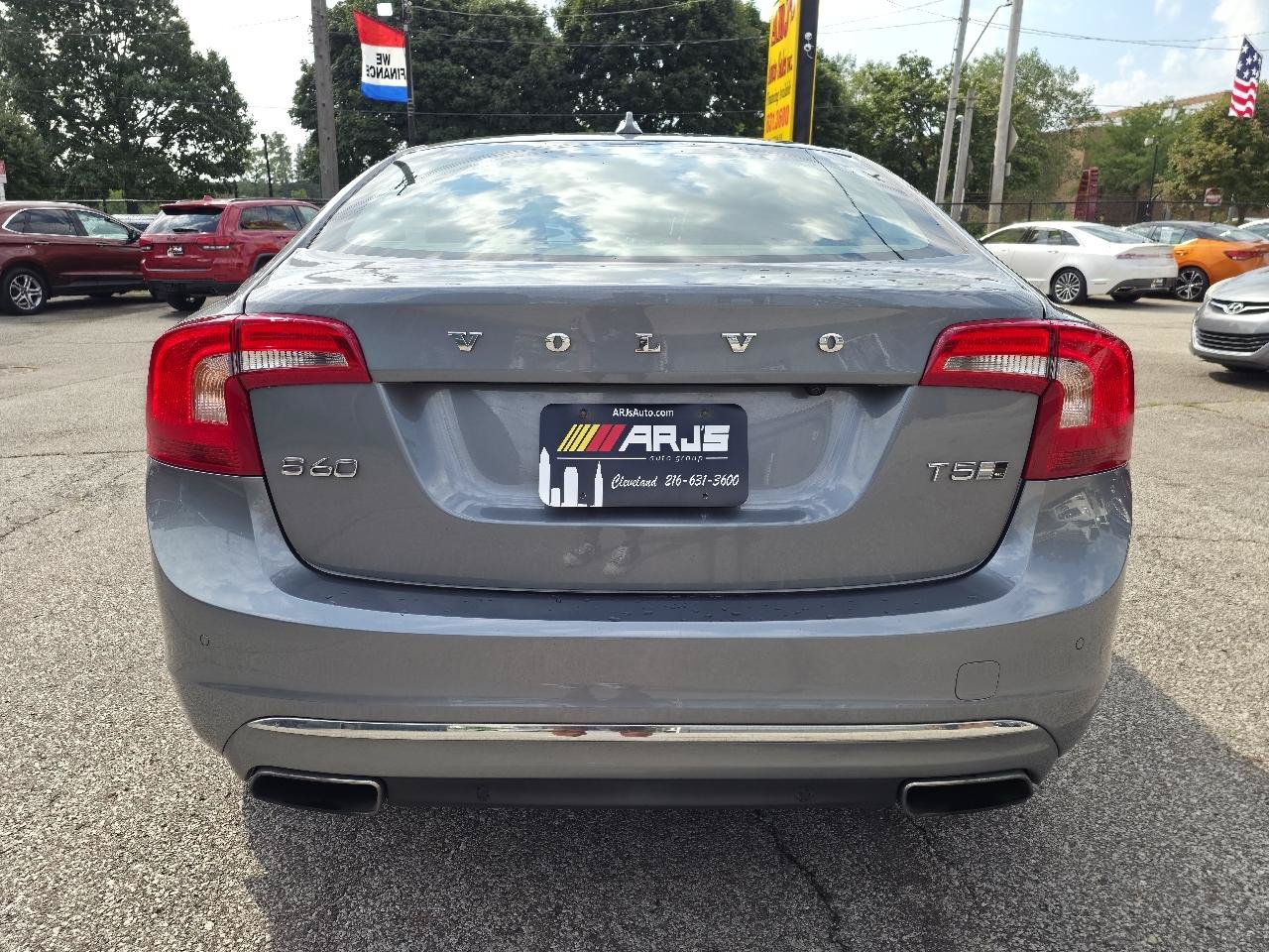 Used 2017 Volvo S60 T5 Inscription AWD/4WD image 6