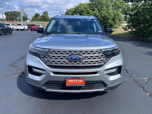 Used 2023 Ford Explorer Limited w/ Equipment Group 301A image 9