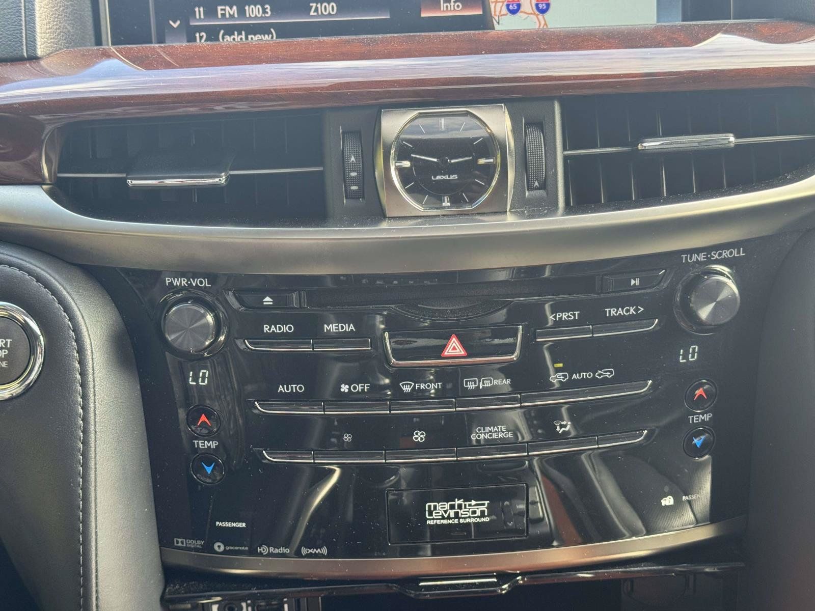 Used 2017 Lexus LX 570 4WD w/ Luxury Package image 30
