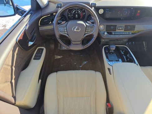 Used 2018 Lexus LS 500 AWD w/ Interior Upgrade Package image 21