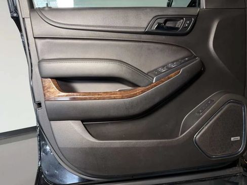 Used 2019 Chevrolet Tahoe LT RWD image 28