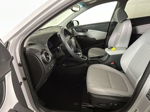 Certified 2023 Hyundai Kona SEL AWD/4WD image 15
