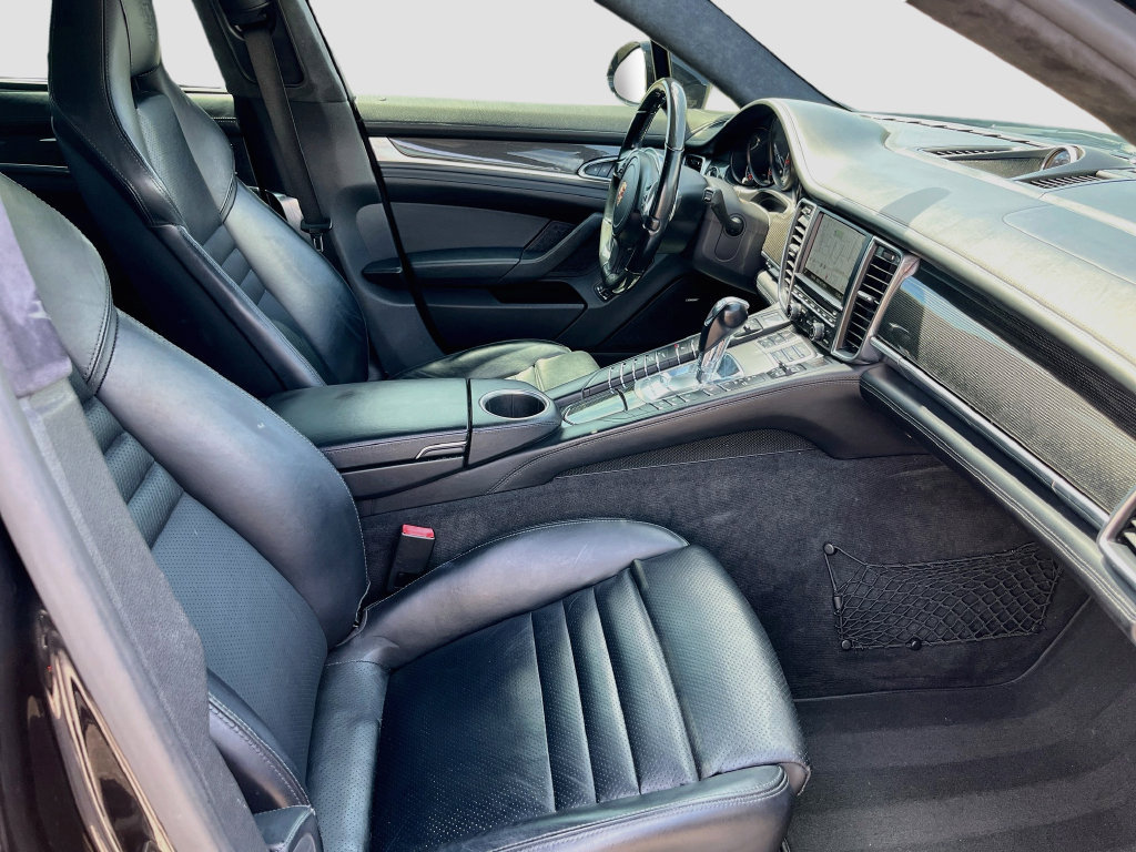Used 2015 Porsche Panamera GTS AWD/4WD image 30