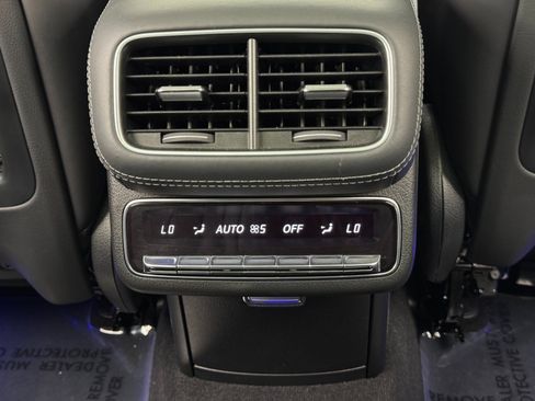 Used 2021 Mercedes-Benz GLS 580 4MATIC image 41