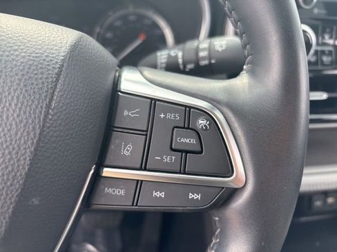 Used 2020 Toyota Highlander Limited FWD image 40