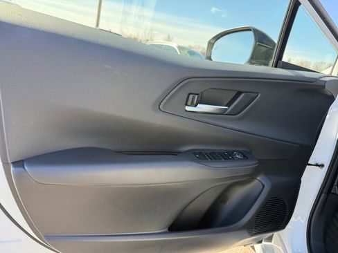 Used 2025 Toyota Prius AWD image 23