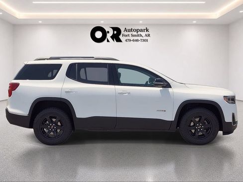 Used 2023 GMC Acadia AT4 w/ Technology Package AWD/4WD image 5