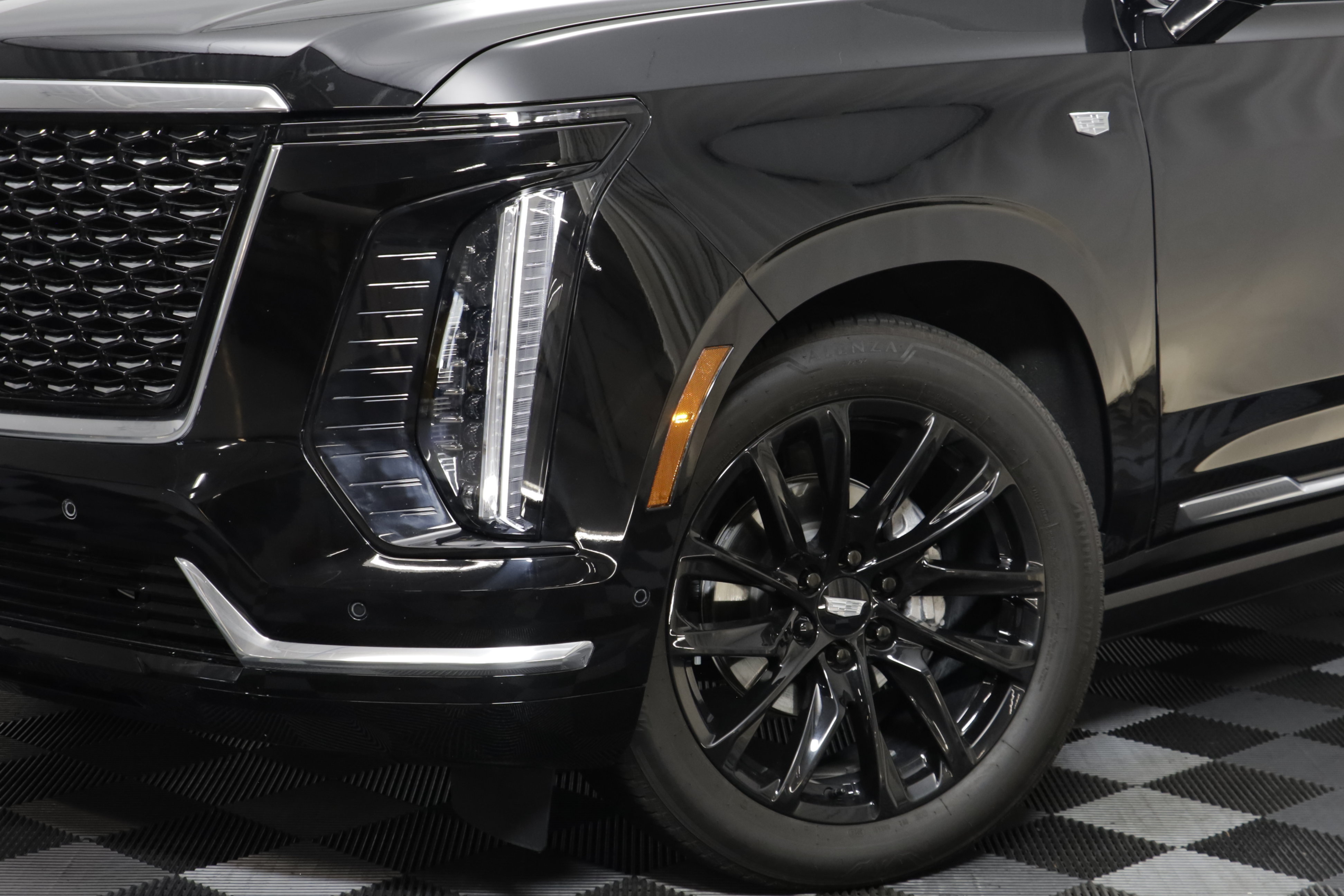 Used 2025 Cadillac Escalade Premium Luxury w/ Touring Package AWD/4WD image 3