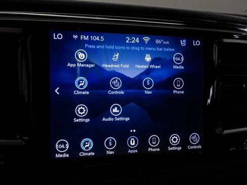 Used 2020 Chrysler Pacifica Limited FWD image 43