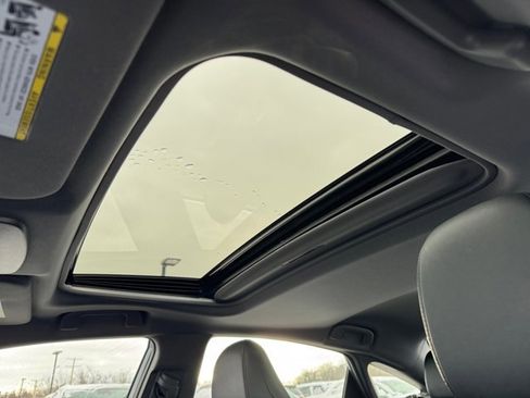 Certified 2021 Toyota Avalon Limited w/ Advanced Safety Package image 31