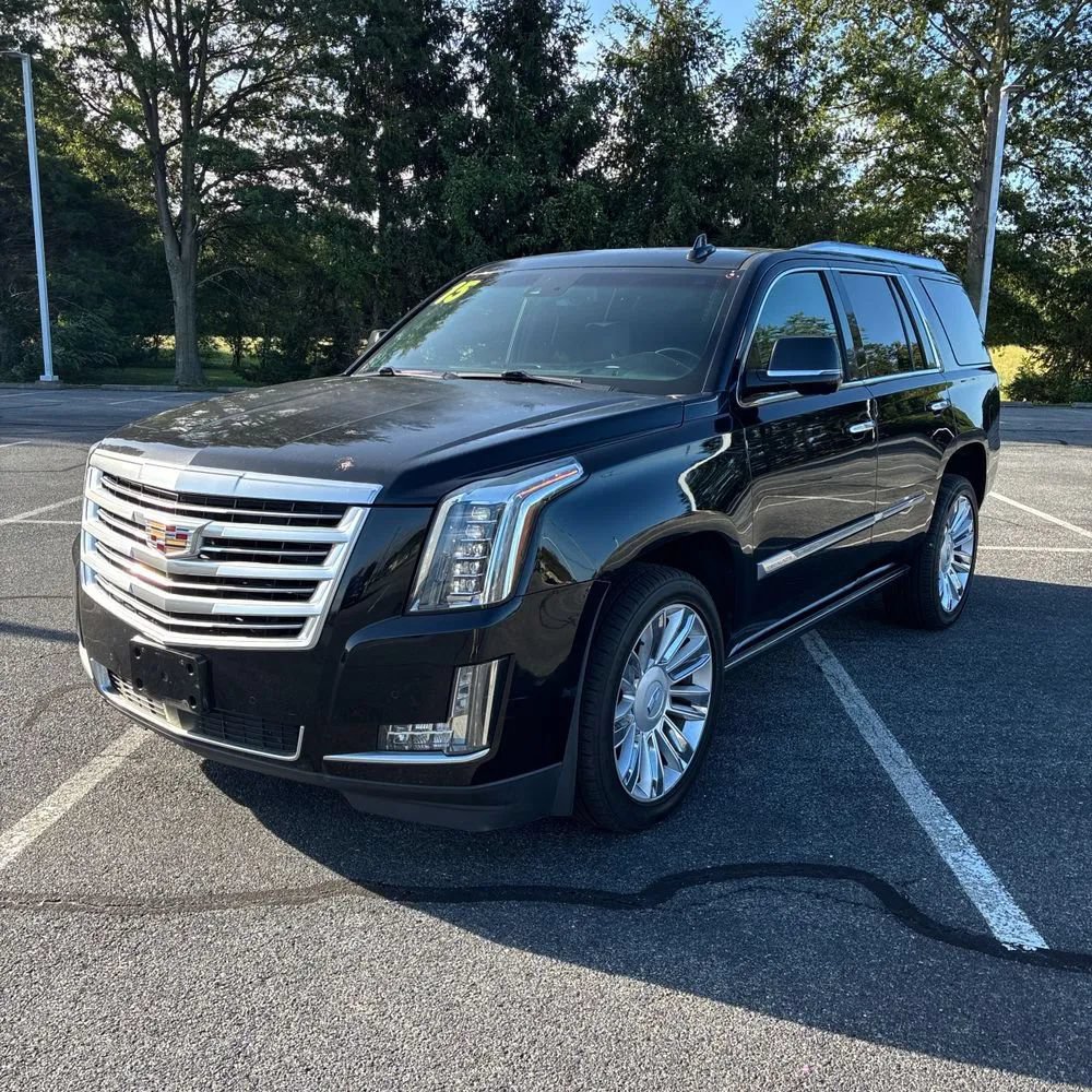 Used 2015 Cadillac Escalade Platinum AWD/4WD image 1
