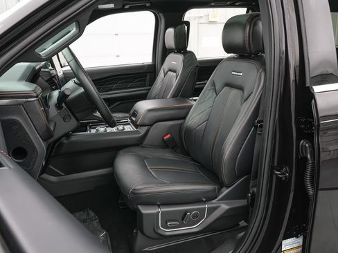 Certified 2024 Ford Expedition Platinum AWD/4WD image 14