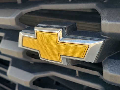 Used 2022 Chevrolet Silverado 1500 Custom RWD image 11