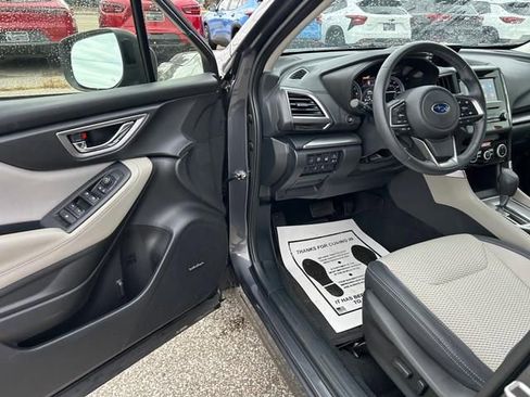 Used 2023 Subaru Forester Premium AWD/4WD image 10
