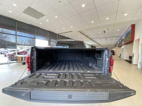 Used 2019 Ford F150 Raptor w/ Equipment Group 802A Luxury AWD/4WD image 27